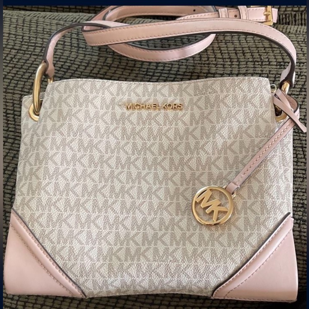 Michael Kors crossbody purse